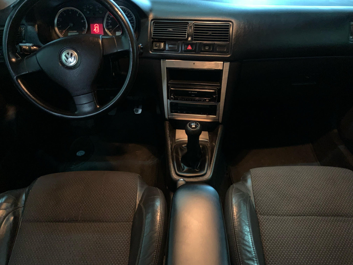 Volkswagen Golf 1.6 Vht Total Flex Sportline