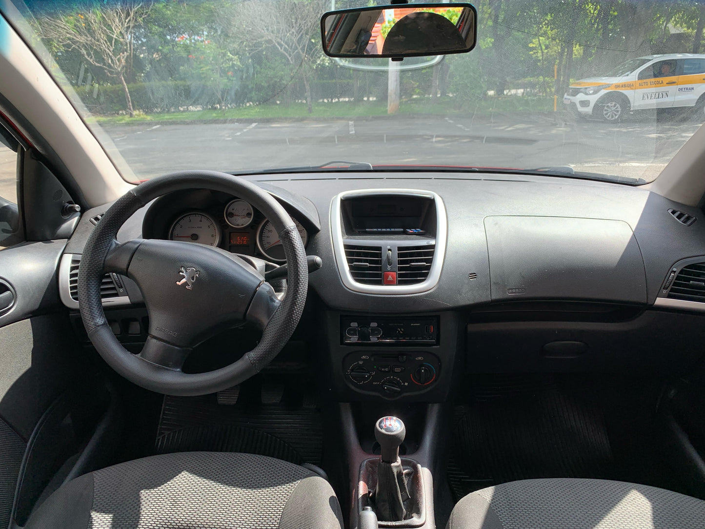 Peugeot 207 1.4 Flex Active