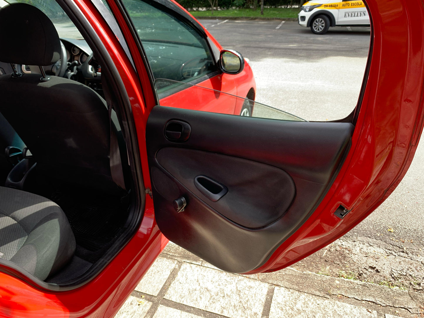 Peugeot 207 1.4 Flex Active