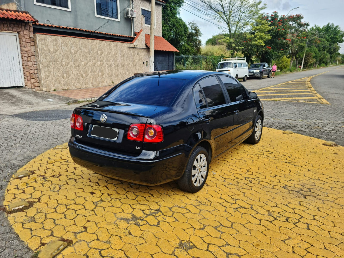 Volkswagen Polo 1.6 Sedan