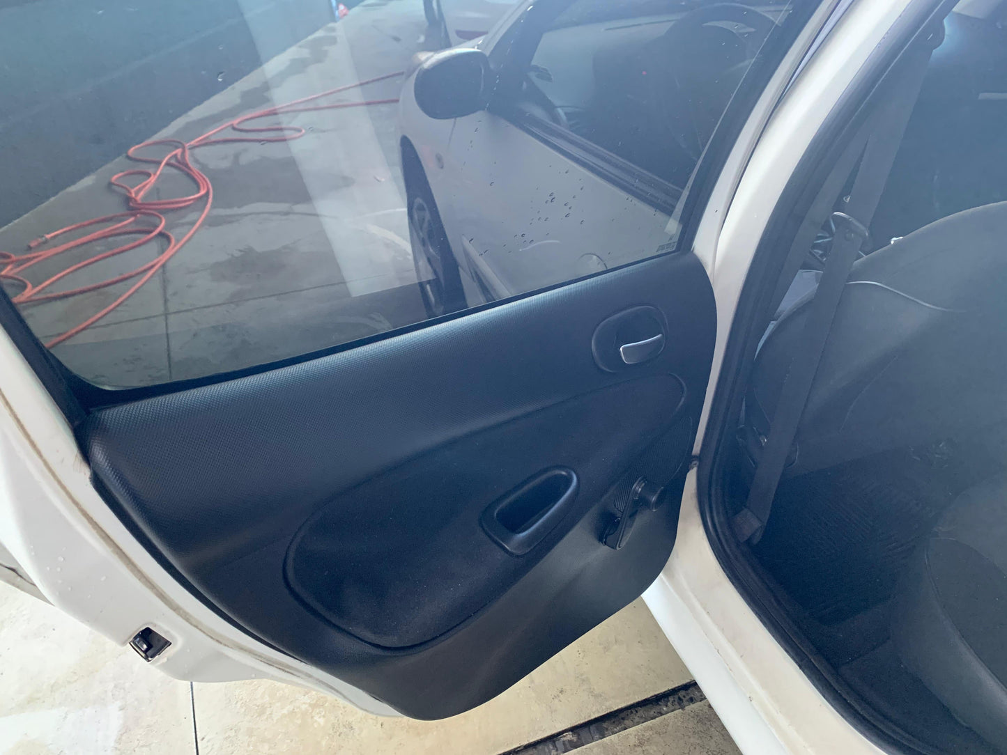 Peugeot 207 1.4 Flex