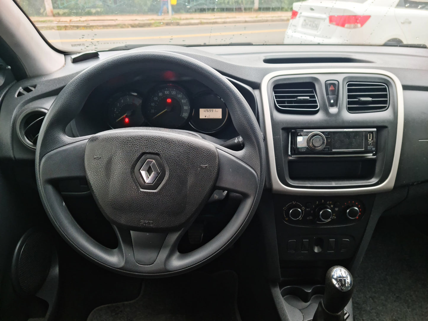 Renault Logan 1.0