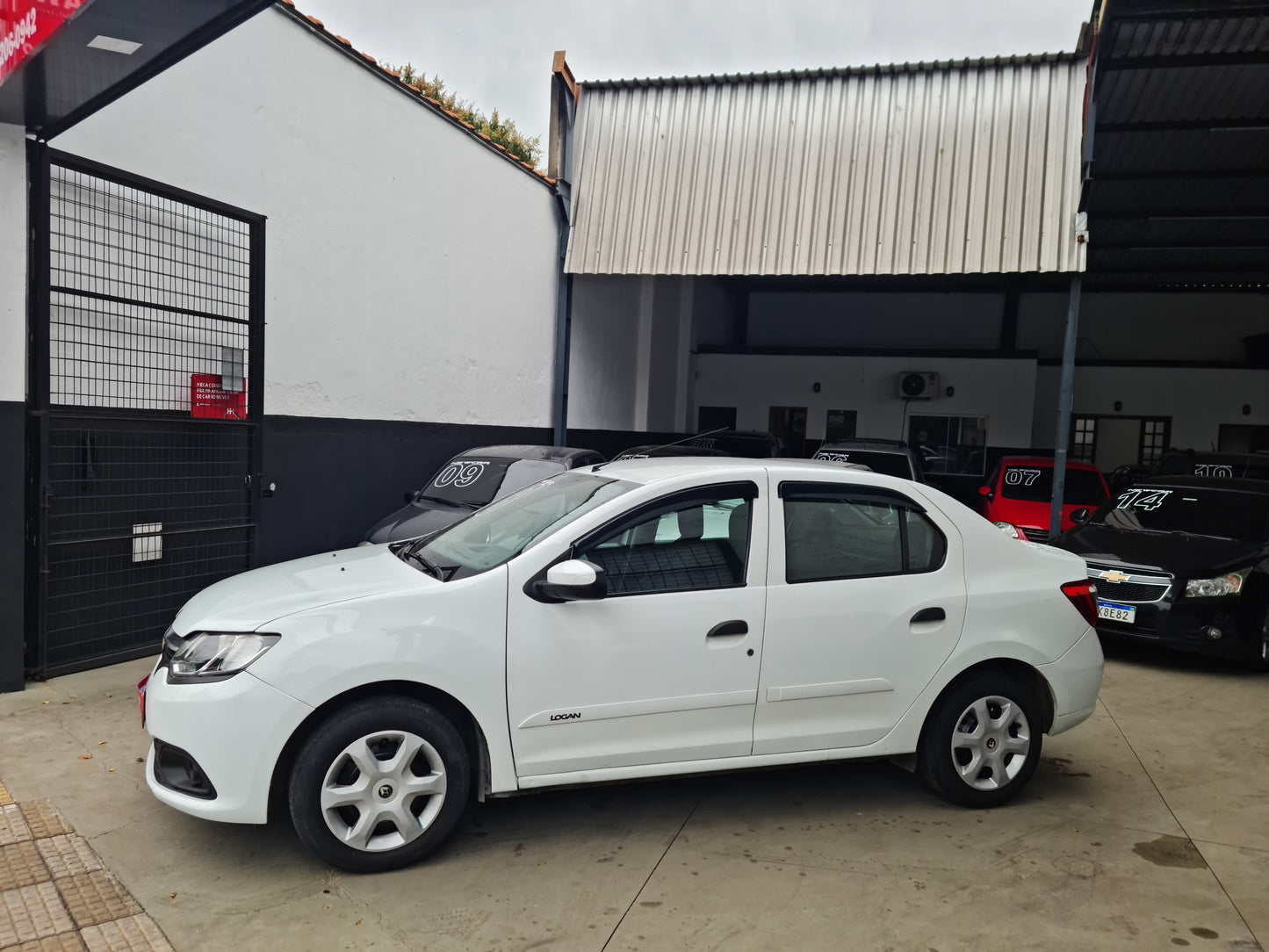 Renault Logan 1.0