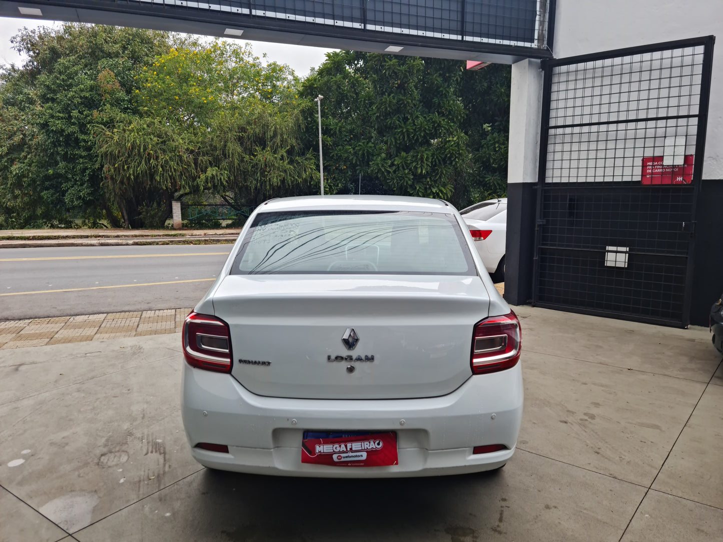 Renault Logan 1.0