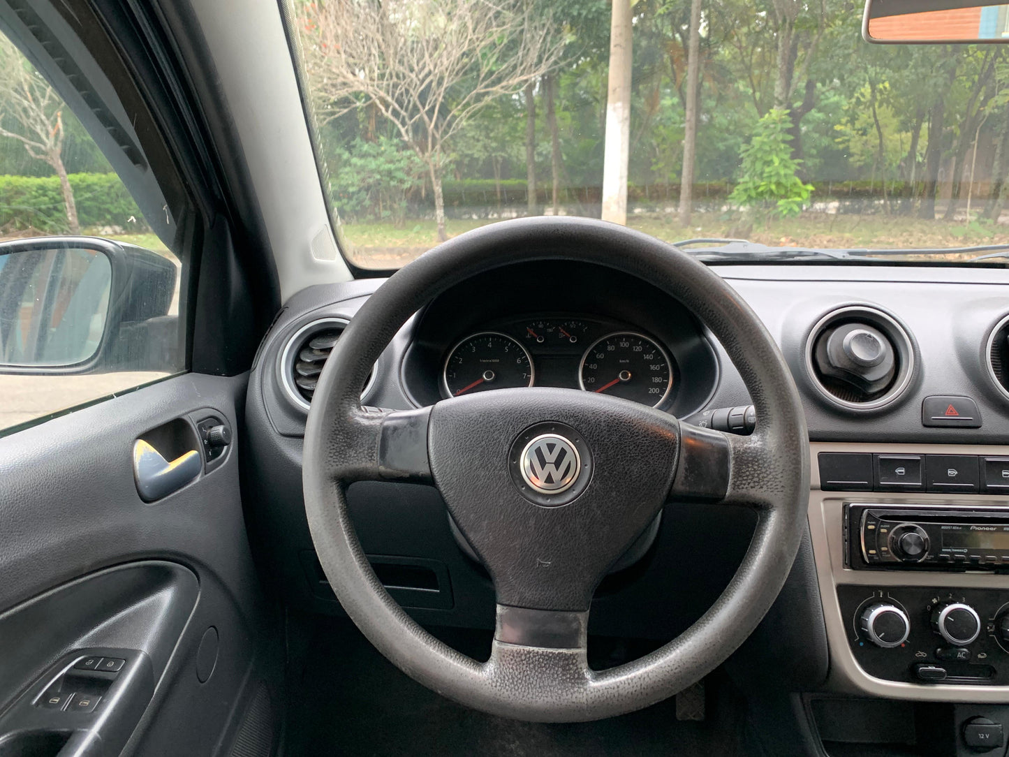Volkswagen Voyage 1.0 Tec Total Flex City