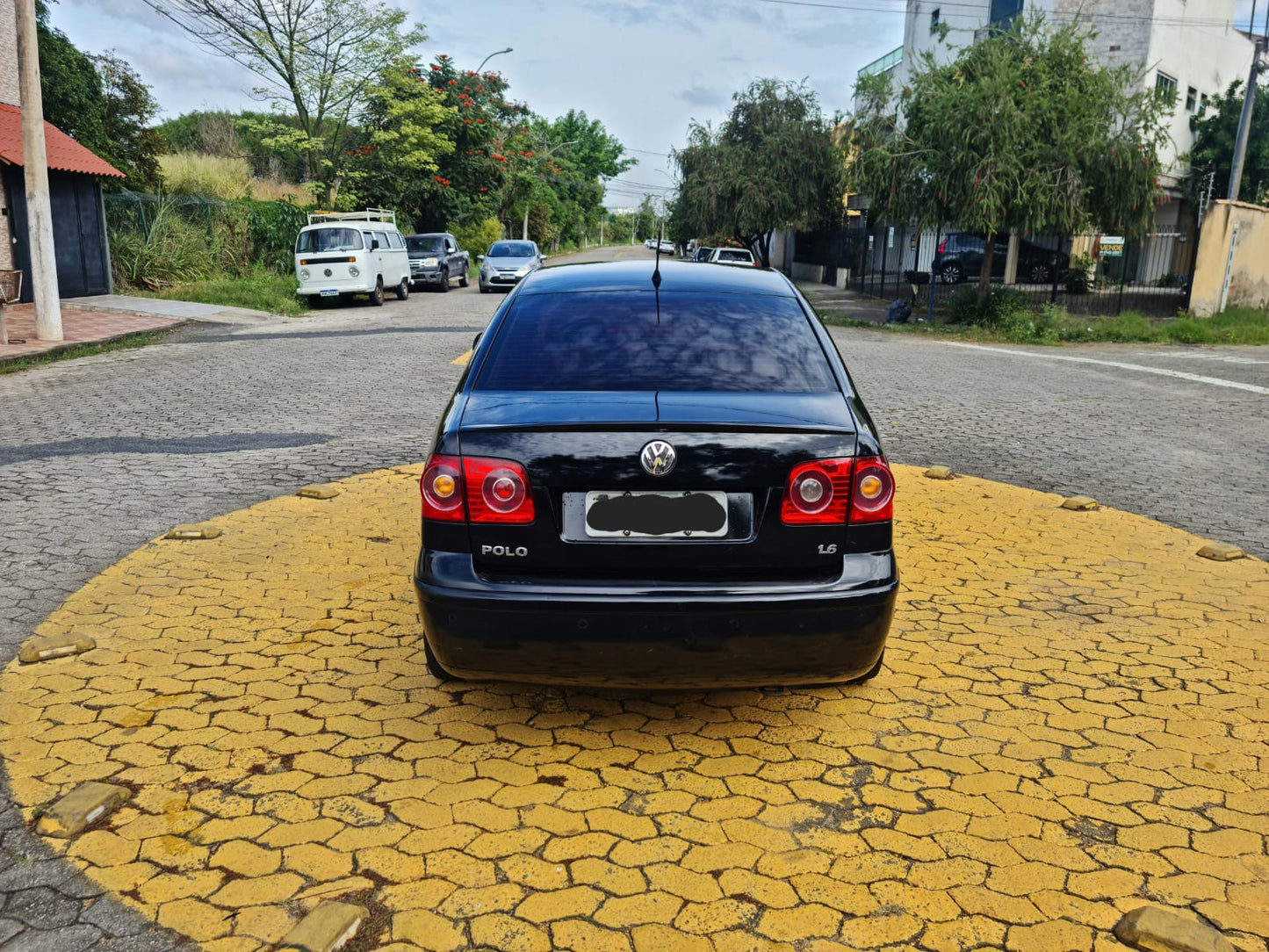 Volkswagen Polo 1.6 Sedan