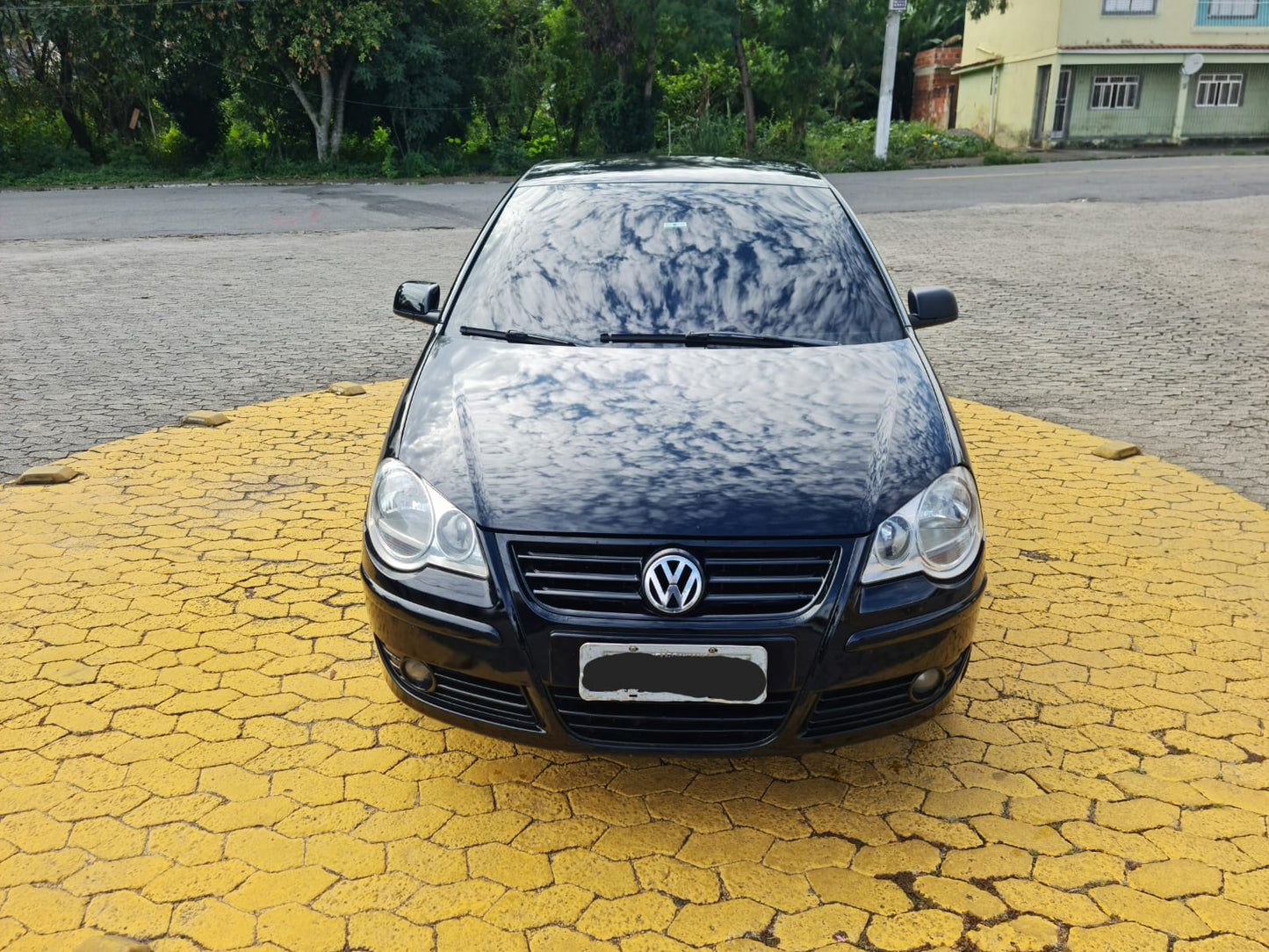 Volkswagen Polo 1.6 Sedan